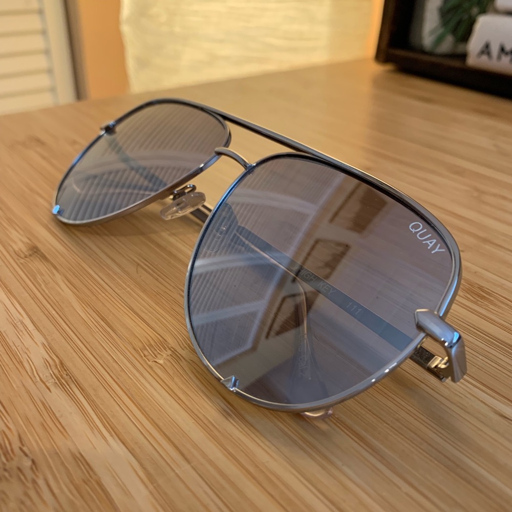 QUAY “High Key” Aviators Sunglasses